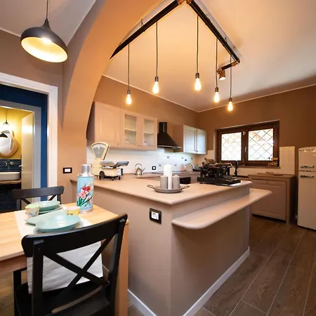 Margherite E Marzapane Konukevi Fonte Nuova